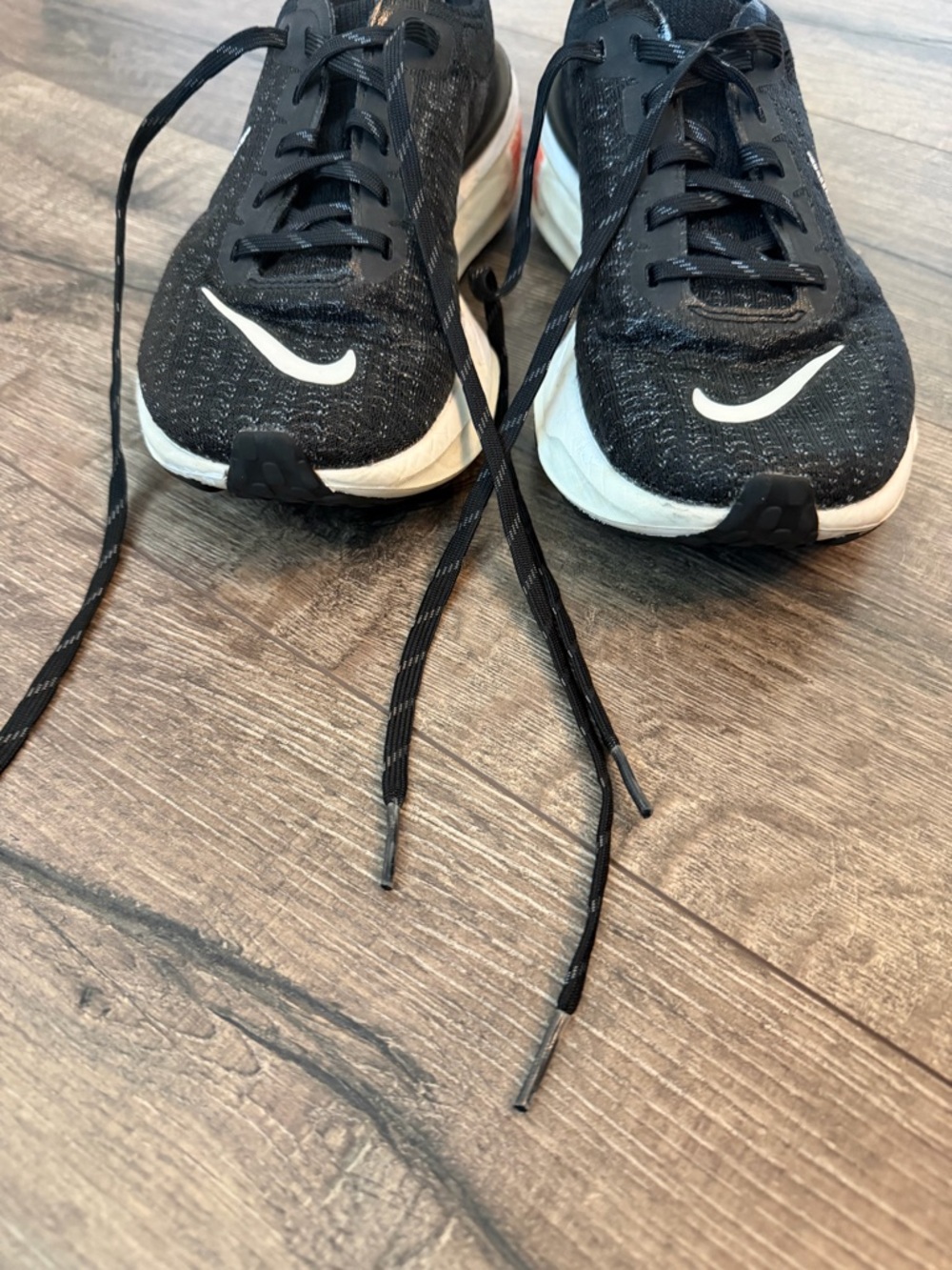 Women’s Nike Invincible 3 - Picture 2 of 11